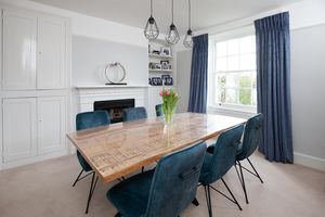 Long Cross Farm_Dining / Family Room - click for photo gallery